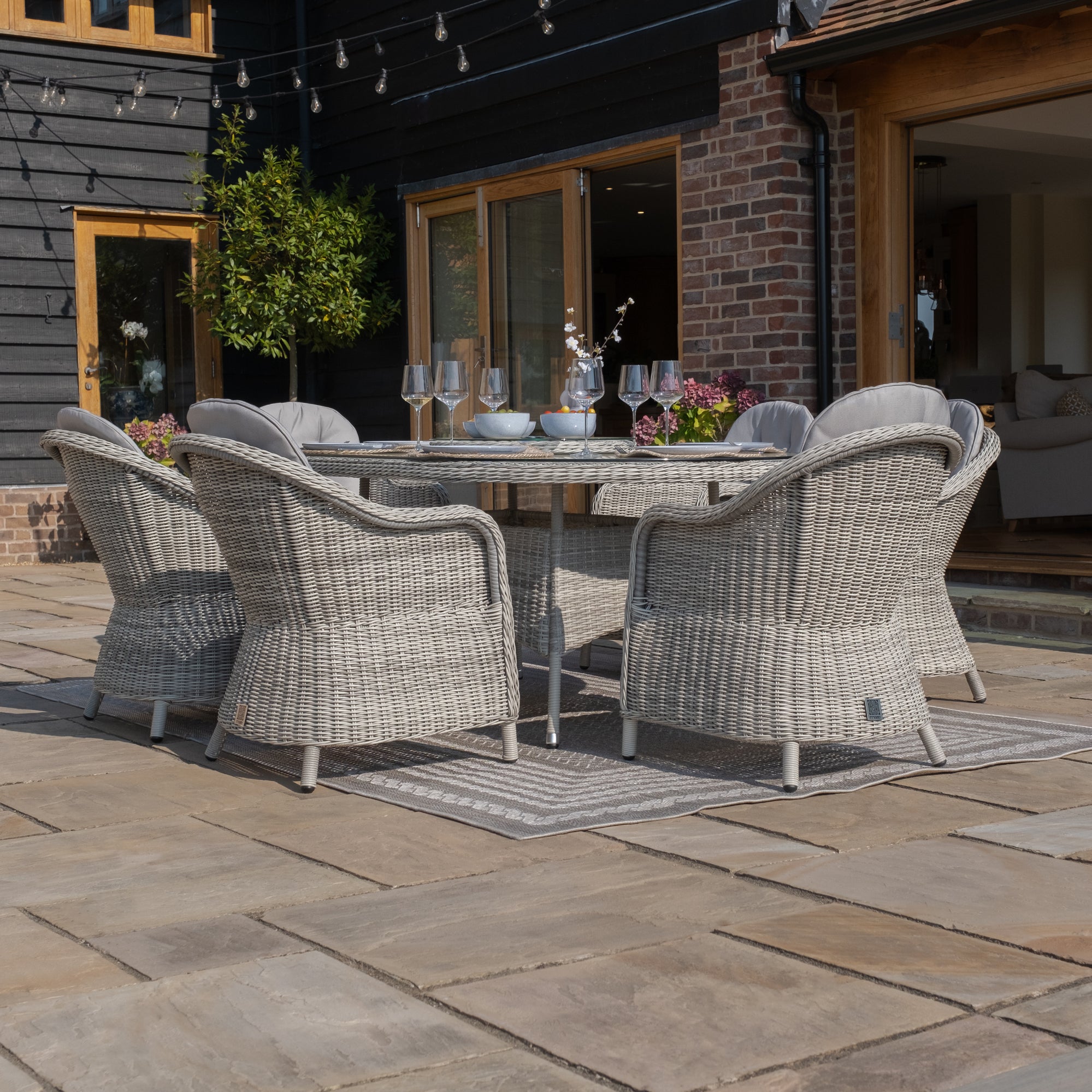 Oxford 6 Seat Oval Dining Set with Heritage Dining Chairs & Woven Lazy Susan