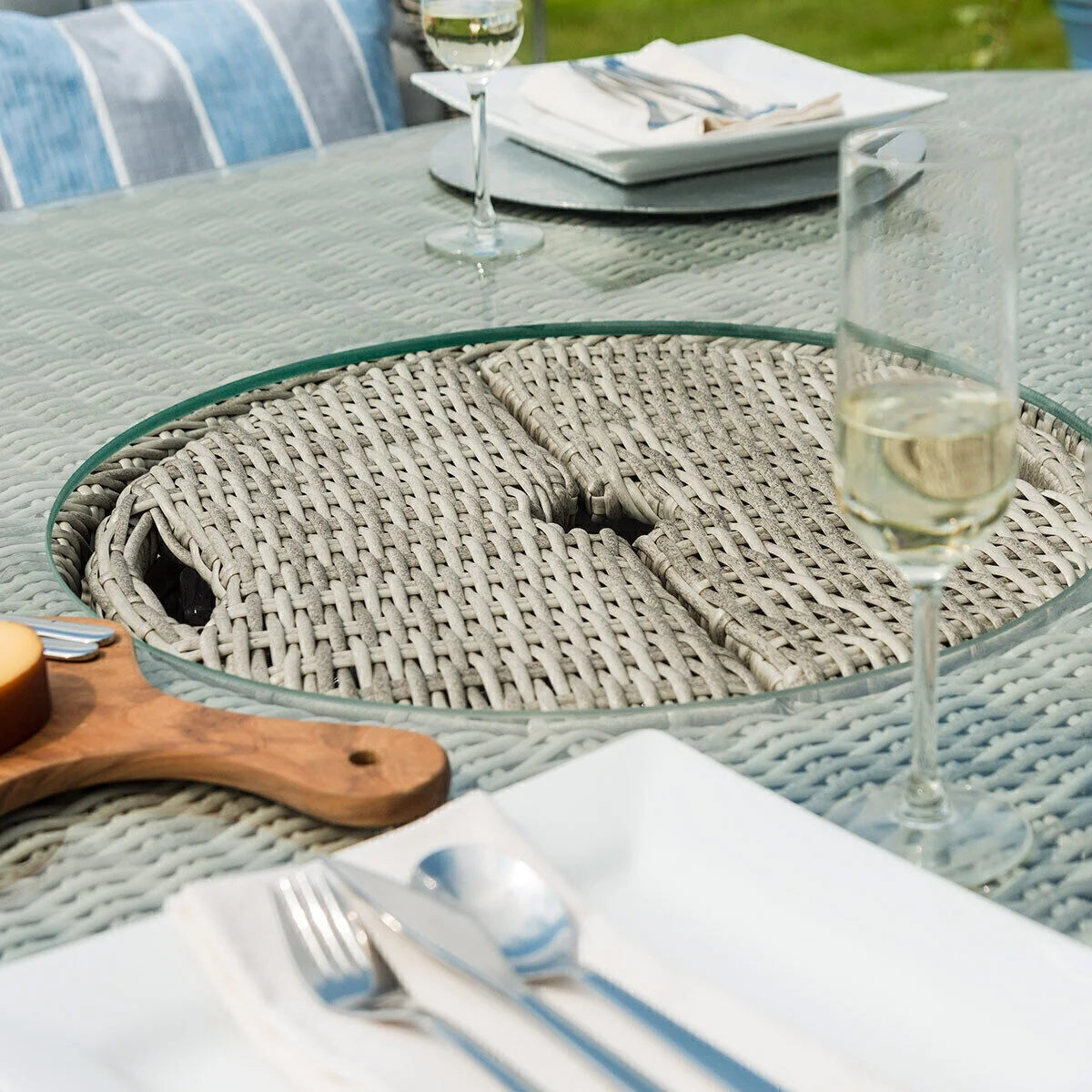 Oxford Heritage 6 Seat Round Rattan Dining Set
